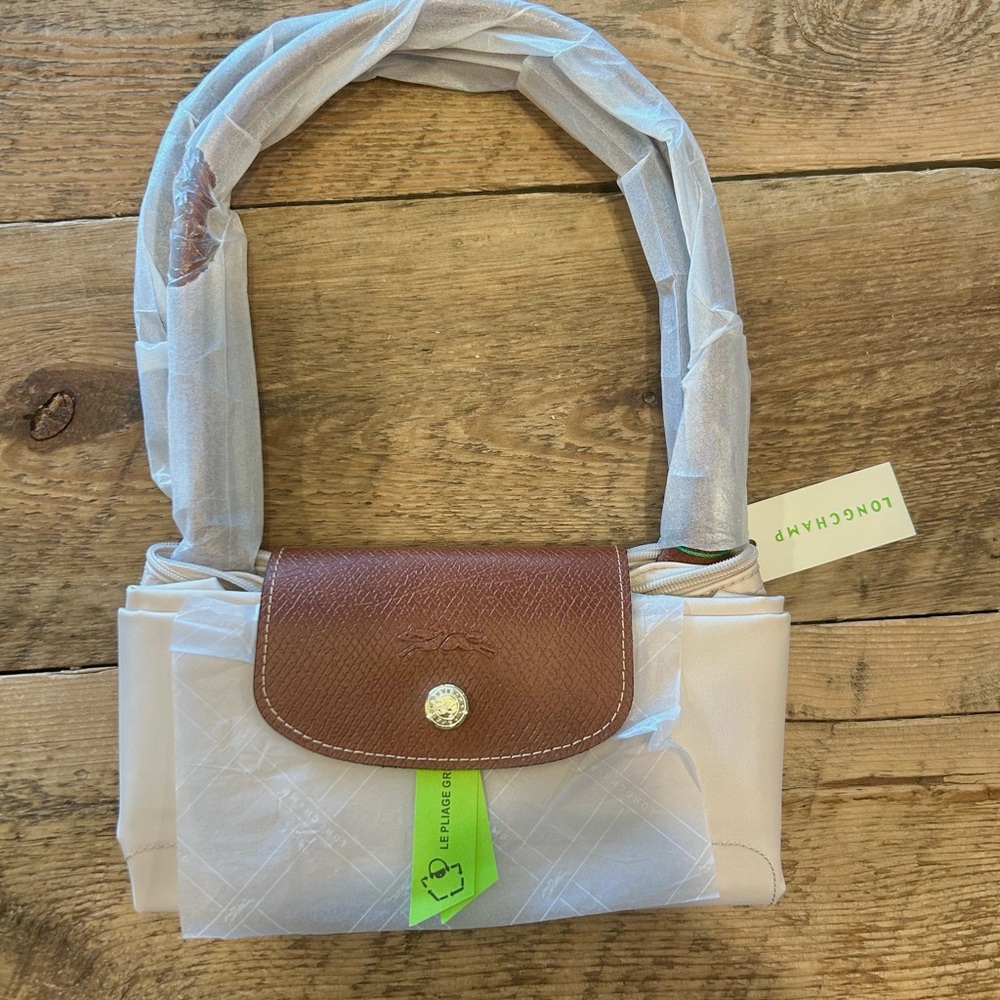Longchamp Le Pliage Large Cream Tote with Brown Trim - Picture 2 of 13